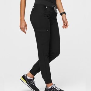 Figs Scrub Pant Jogger Women's Zamora Solid Black Pull On Medical Nurse Uniform